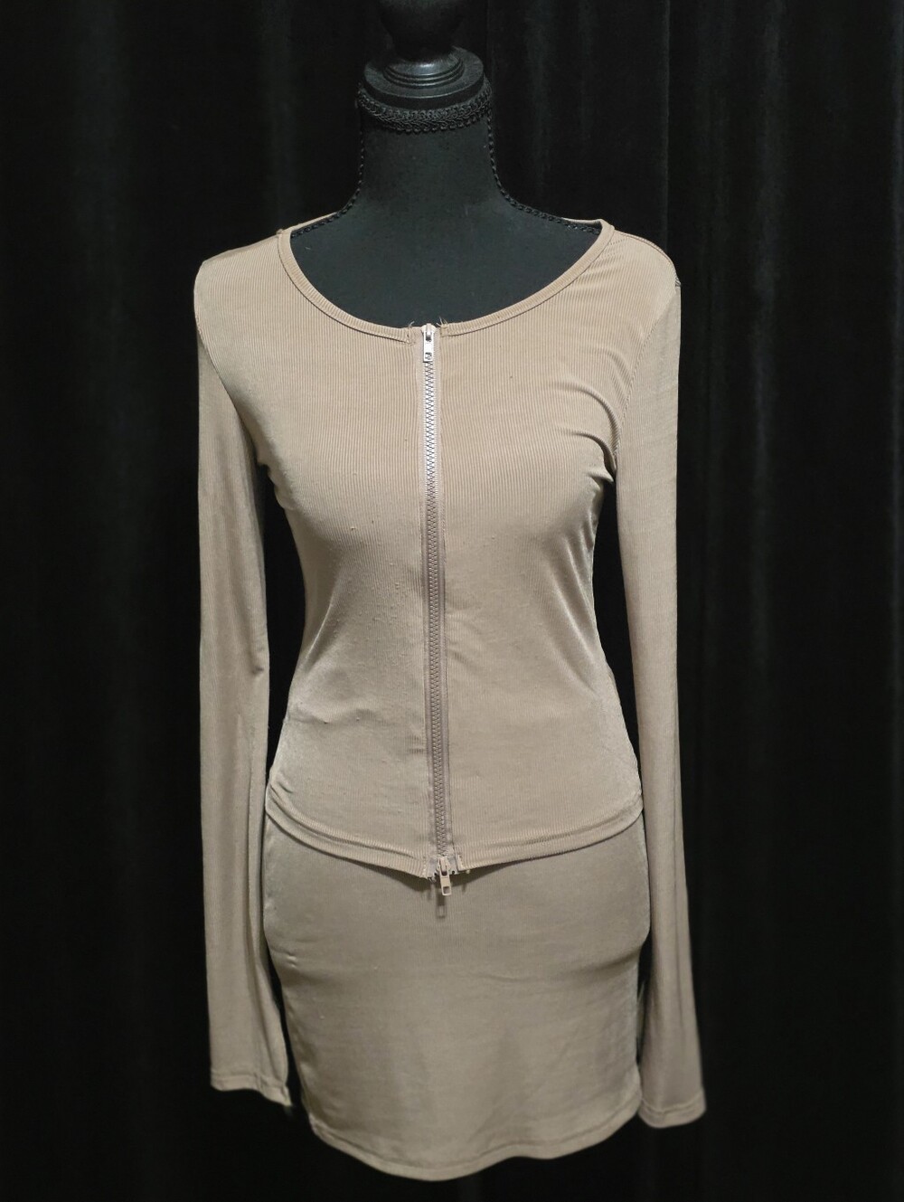 Blush Mark Taupe Ribbed Two Piece Zip Mini Skirt Set M